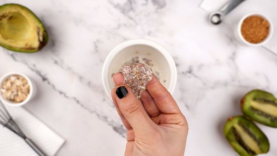 Natural DIY face scrub ingredients for reducing open pores. Natural DIY face scrub ingredients for reducing open pores.